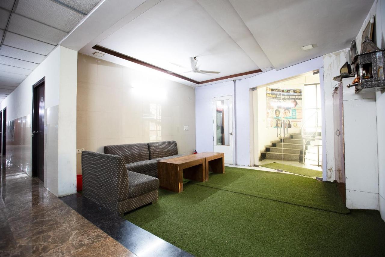 Oyo 44174 Hotel Mid Town Prime Harthala Buitenkant foto