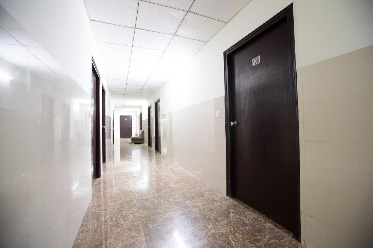 Oyo 44174 Hotel Mid Town Prime Harthala Buitenkant foto
