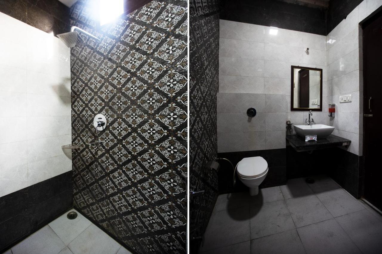 Oyo 44174 Hotel Mid Town Prime Harthala Buitenkant foto